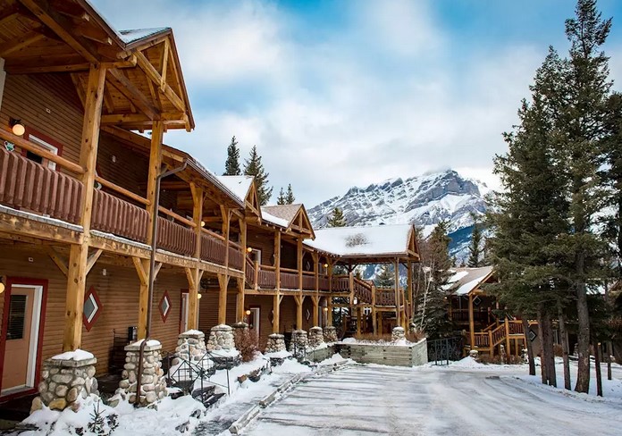 Banff Hotel